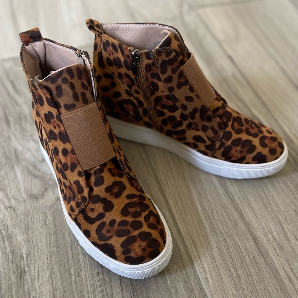Ladies Sneakers